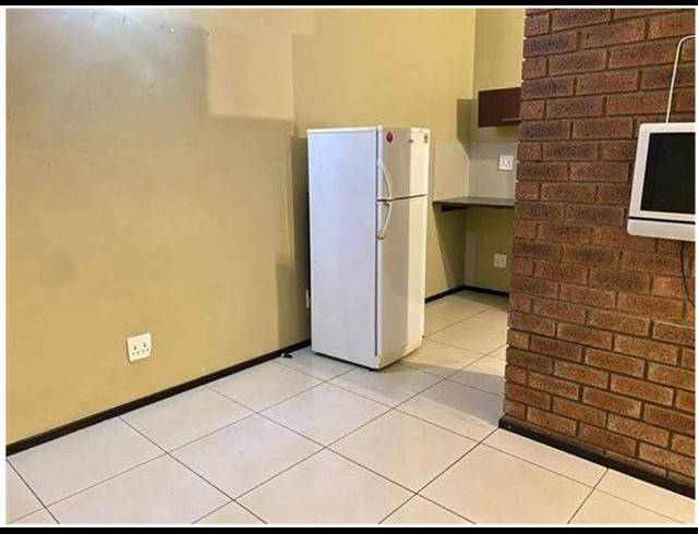 1 BEDROOM APARTMENT FOR SALE IN BRAAMFONTEIN